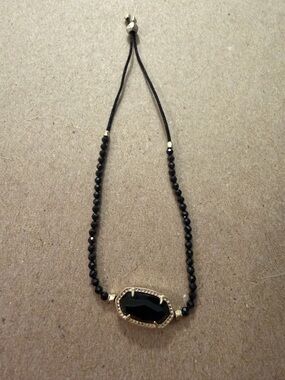 Kendra Scott Emery Beaded adjustable bracelet with Oval Black Pendant